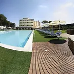 Hotel Ahr Baja & 4*