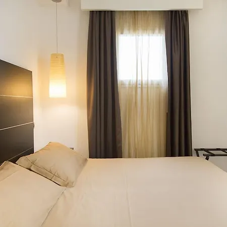 Ahr Baja & Hotel