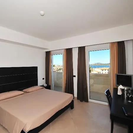 Ahr Baja & Hotel Cannigione