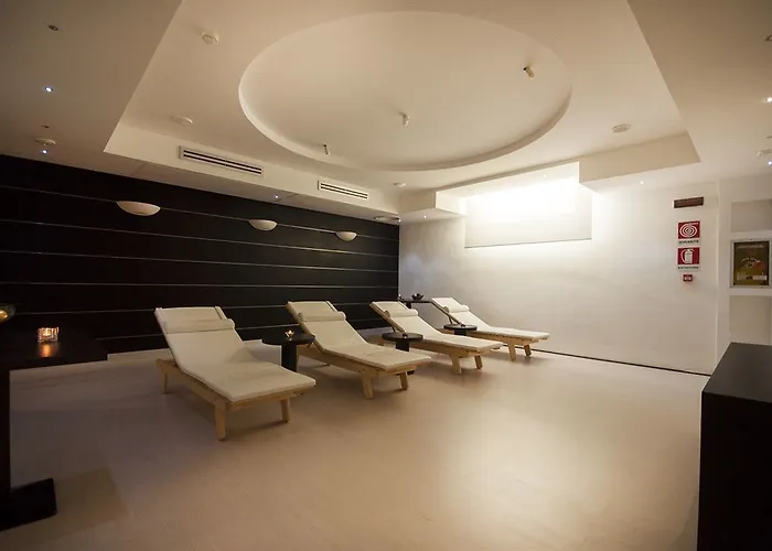 Ahr Baja & Cannigione