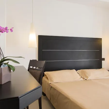 Szálloda Ahr Baja & 4*