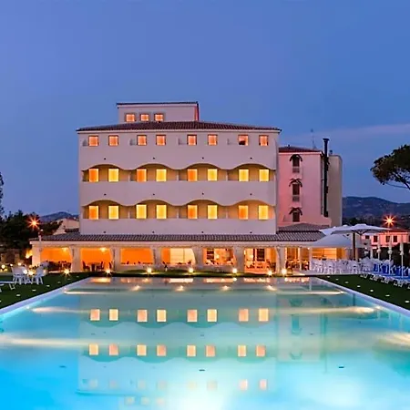 Ahr Baja & Hotel Cannigione