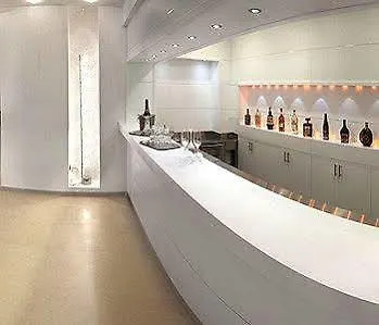 酒店 Ahr Baja & 4*