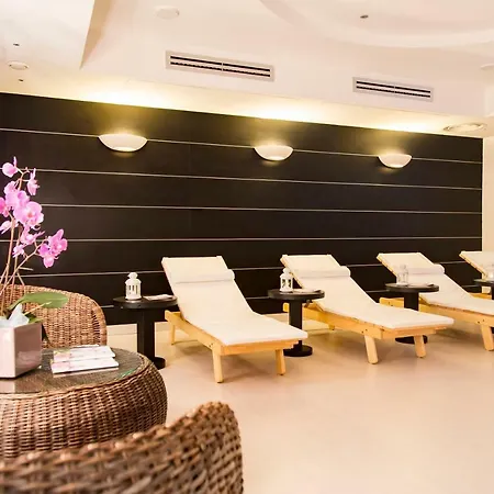 Szálloda Ahr Baja & 4*