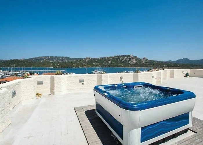 Ahr Baja & Hotel Cannigione